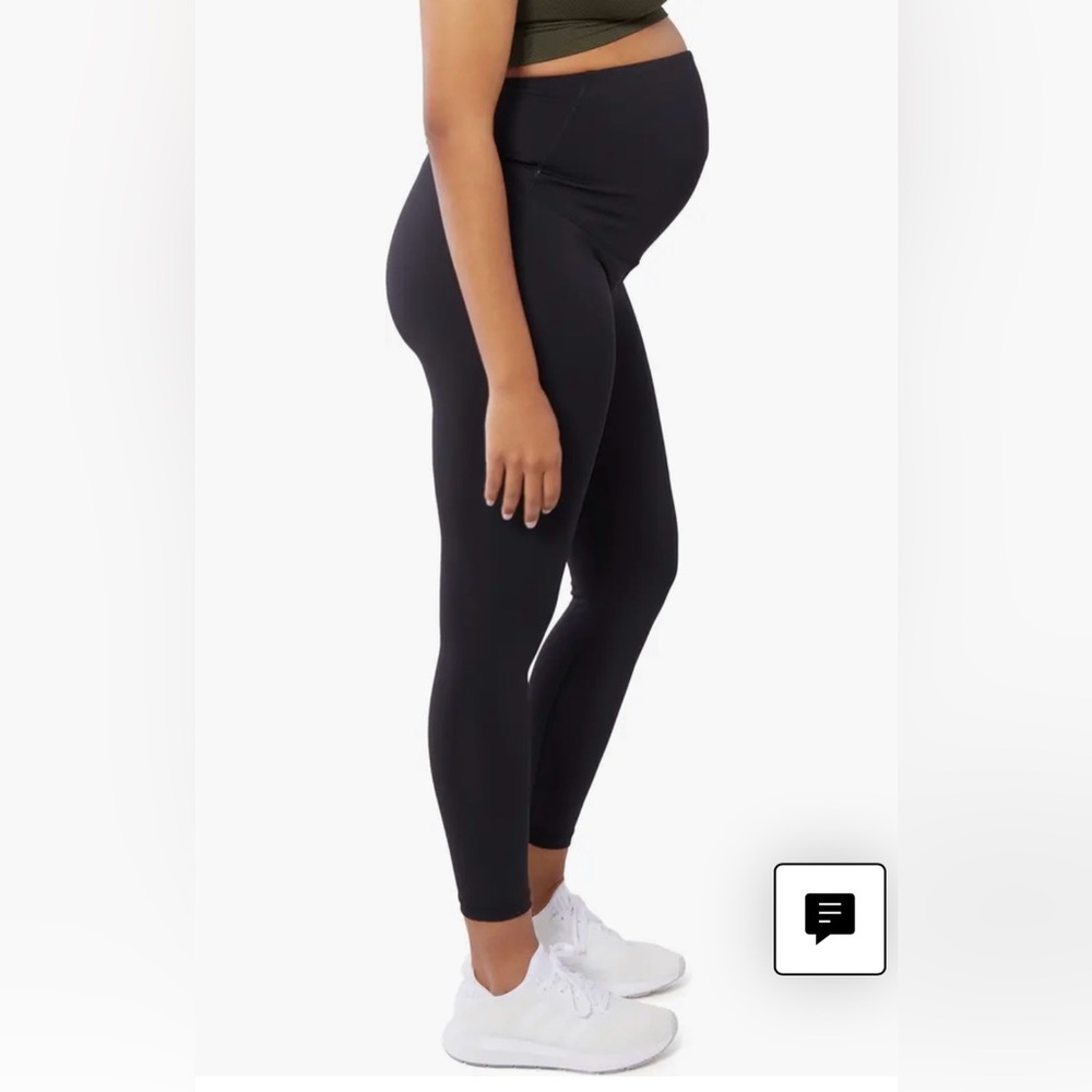 SOLD Ingrid & Isabel Maternity Leggings - 7/8 Black
